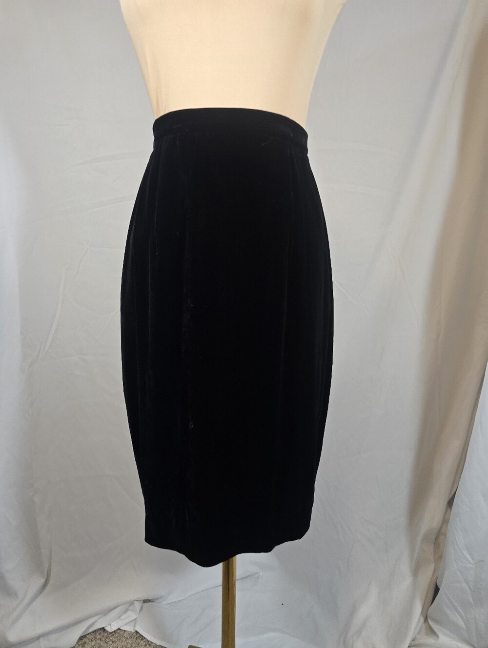 Vintage Henri Bendel Black Velvet Pencil Skirt